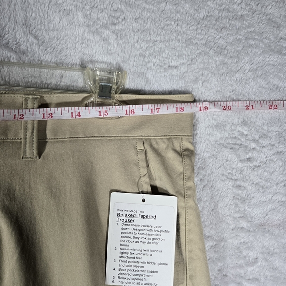 Lululemon Pants Mens 34x28 Beige Relaxed Tapered Soft Twill Trouser Logo NWT - Picture 7 of 12